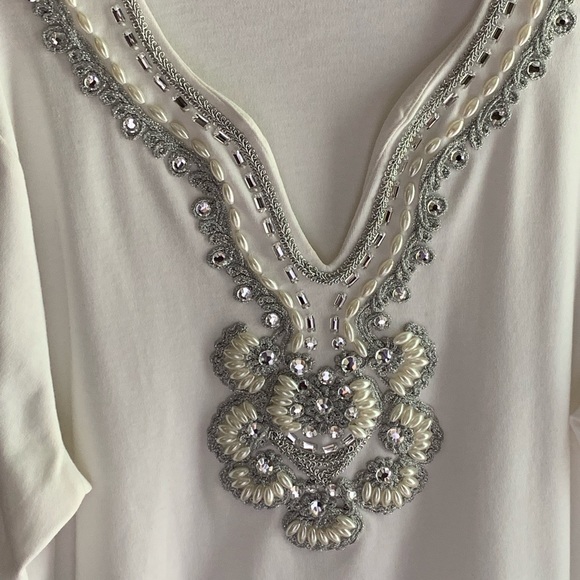 WHITE JEWELED TOP by QUACKER FACTORY ( M)🌷🌷 - Picture 2 of 5